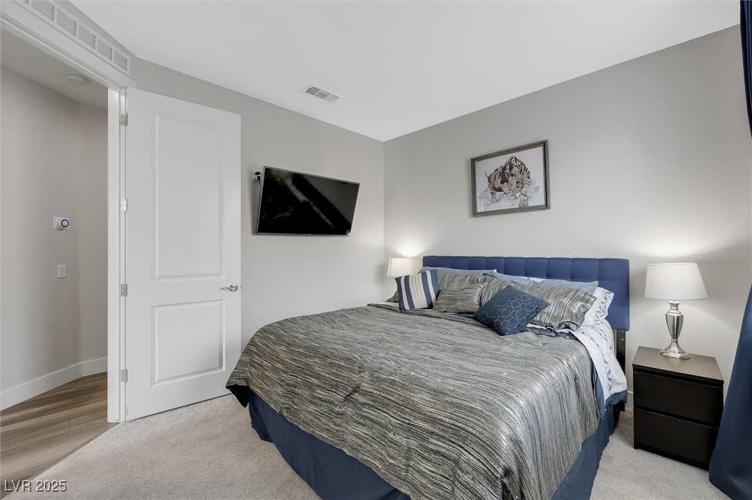 Las Vegas, Nevada 89166, United States, 4 Bedrooms Bedrooms, ,3 BathroomsBathrooms,Residential,Pending,195953