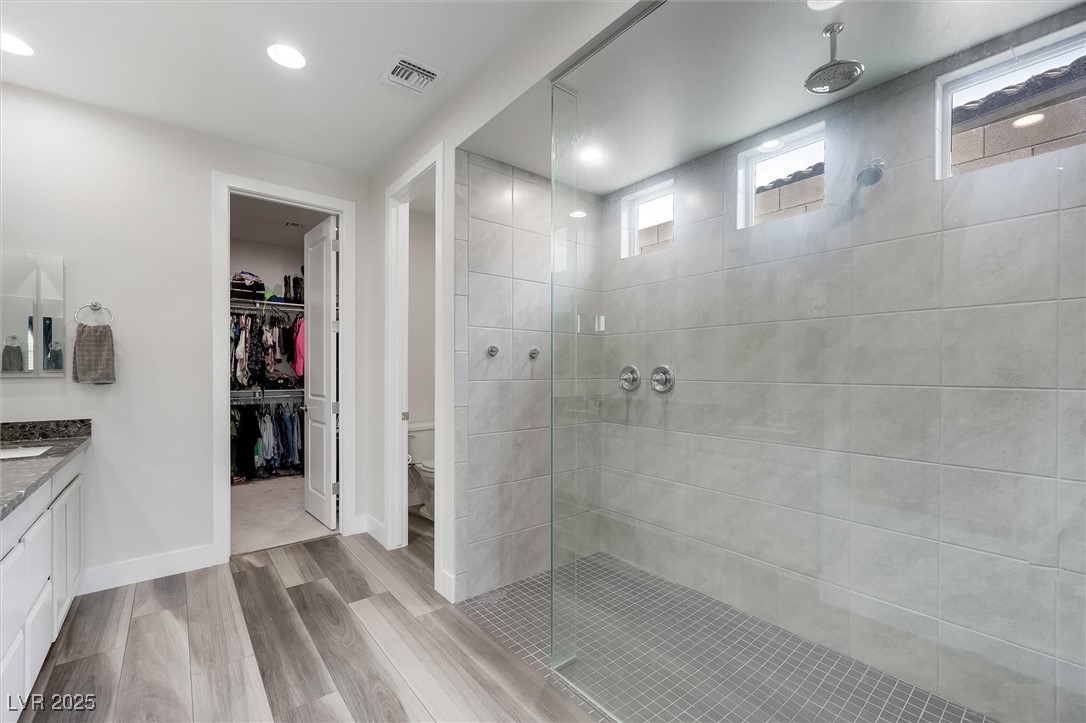 Las Vegas, Nevada 89166, United States, 4 Bedrooms Bedrooms, ,3 BathroomsBathrooms,Residential,Pending,195953