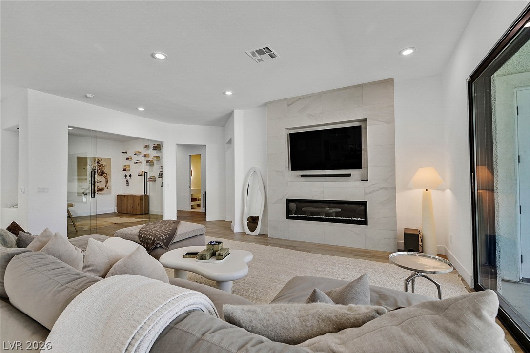 360 Hedgehope Drive