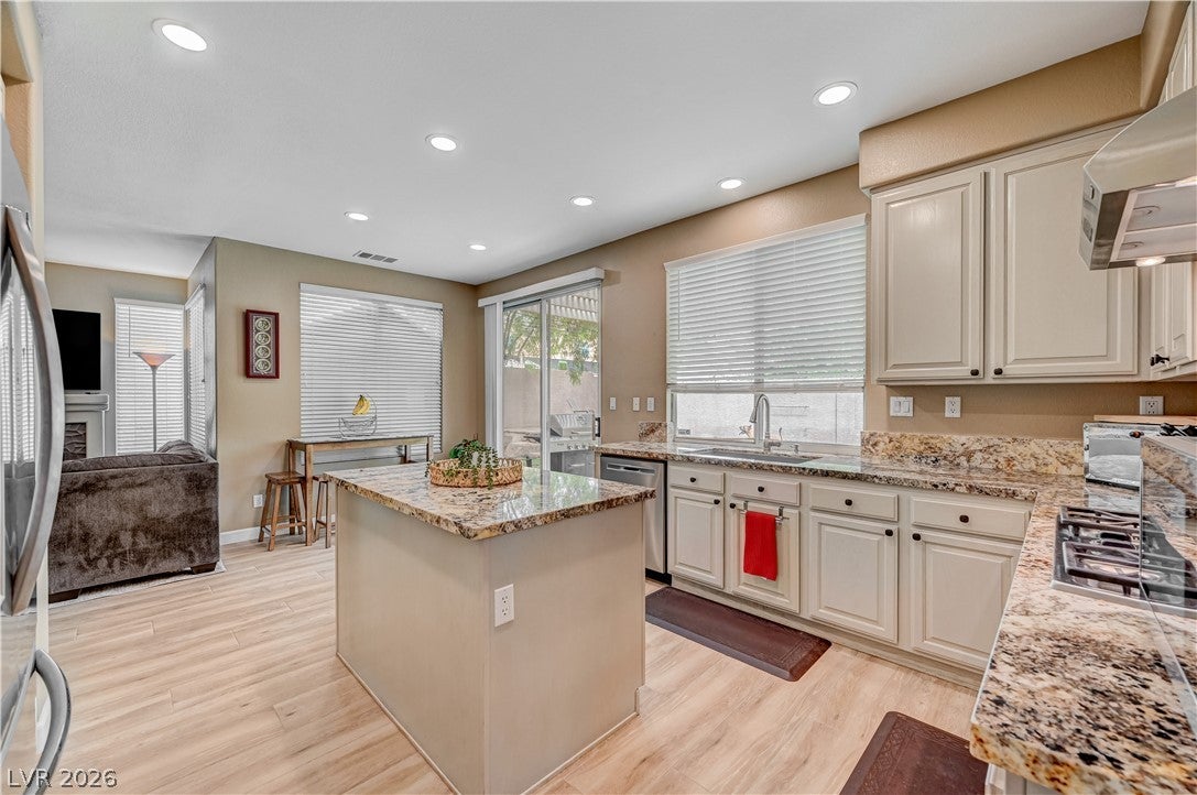 4702 Grand Ridge Court