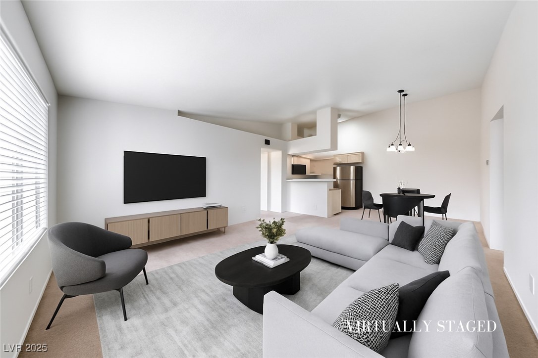 1575 W Warm Springs Road 1823