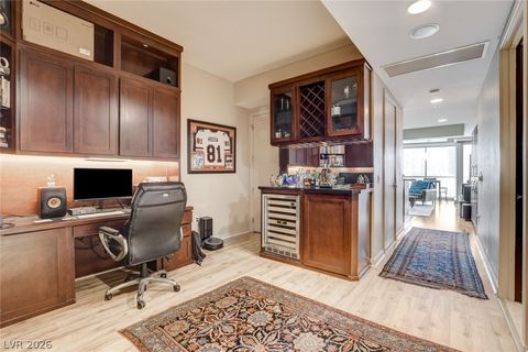 4525 Dean Martin Drive 905 Las Vegas NV 89103