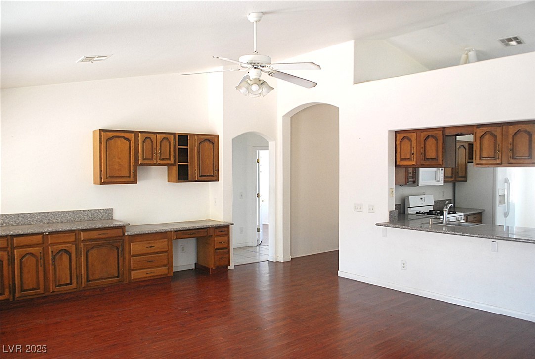 Properties 3 5605 Estrella Mountain Court