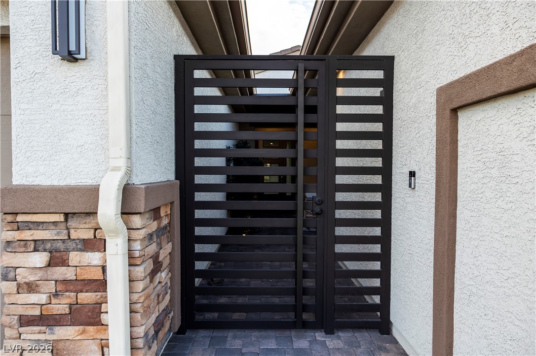 7433 Deschutes Circle