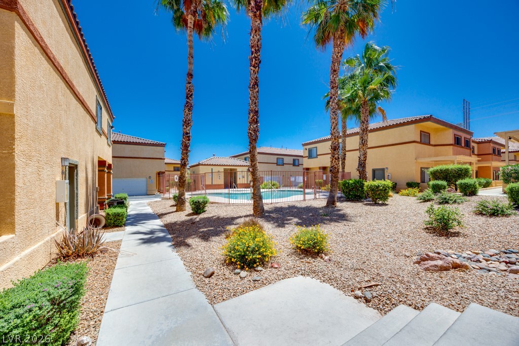 4915 E Russell Road 127