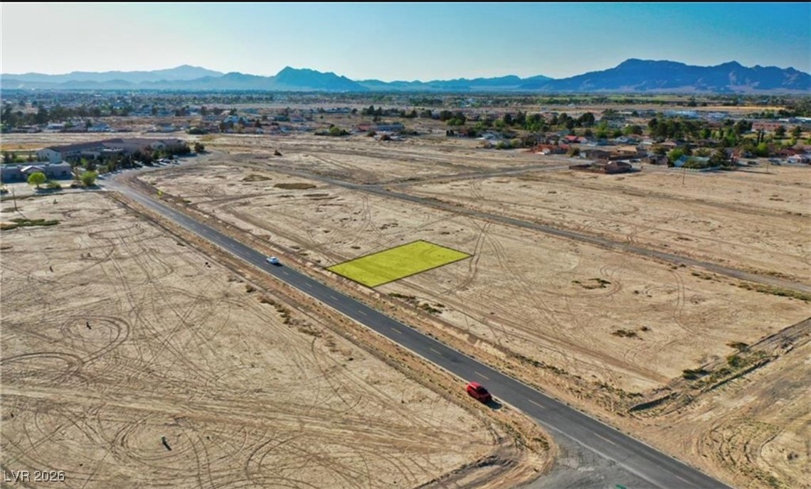 1110 E Honeysuckle Street