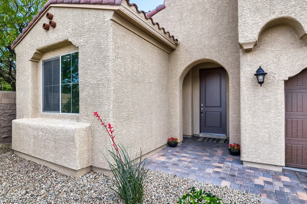 9705 Wildflower Vista Avenue