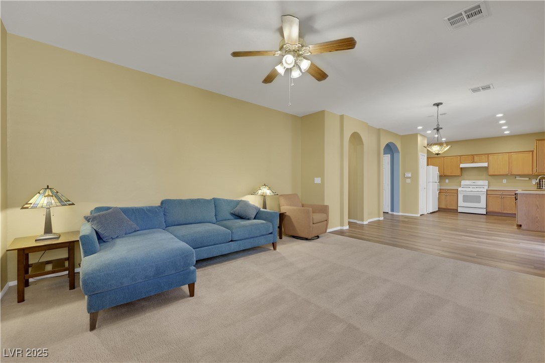 Las Vegas, Nevada 89141, United States, 3 Bedrooms Bedrooms, ,3 BathroomsBathrooms,Residential,Active,77863