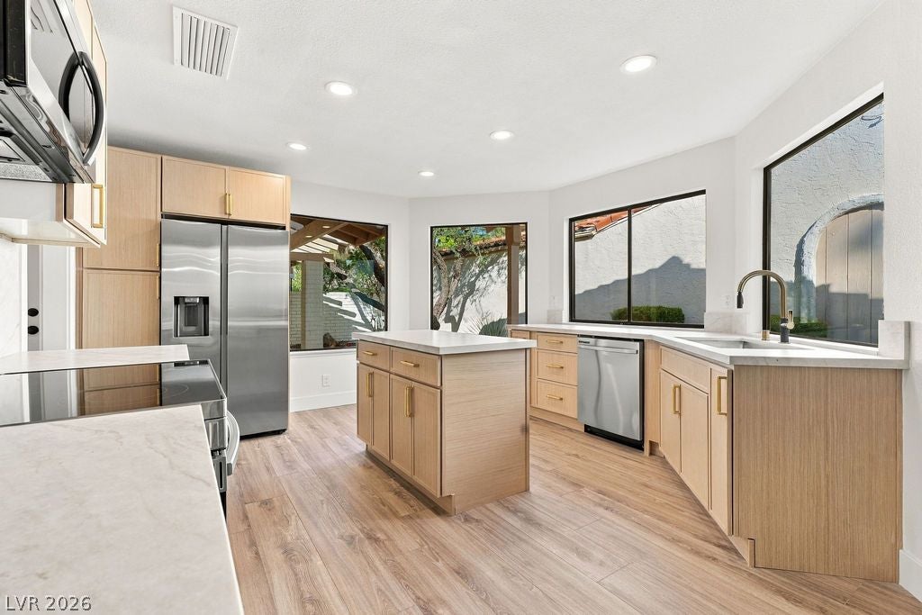 2309 Calle De Nuevo
