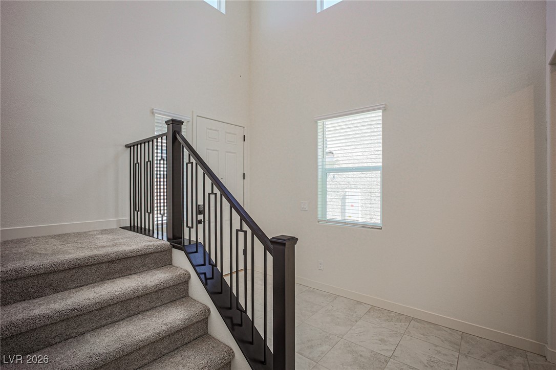 5644 Hill Spire Street