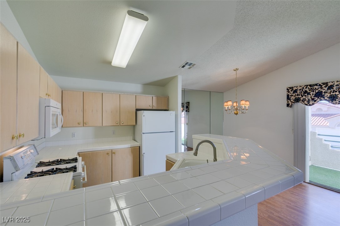 556 Yacht Harbor Drive 201