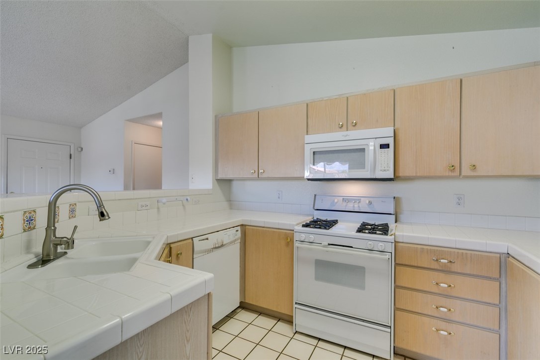 556 Yacht Harbor Drive 201