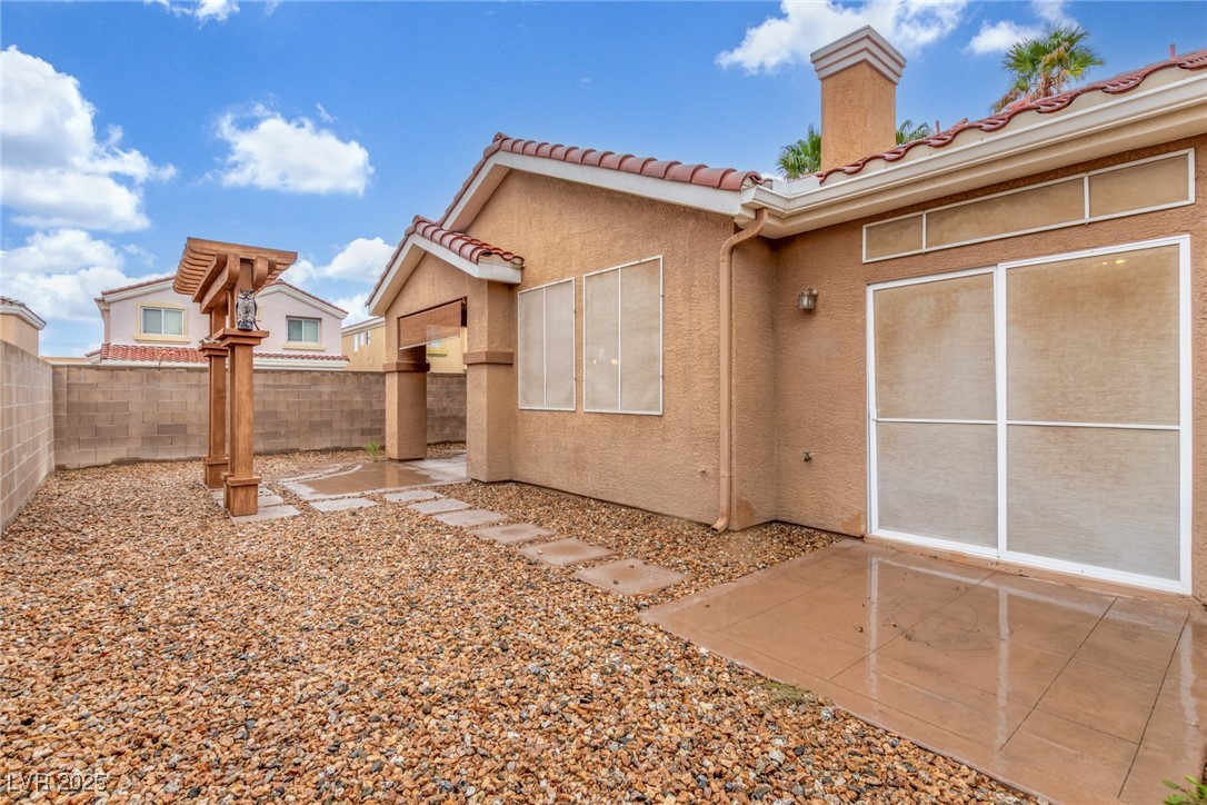 6623 S Dapple Gray Road