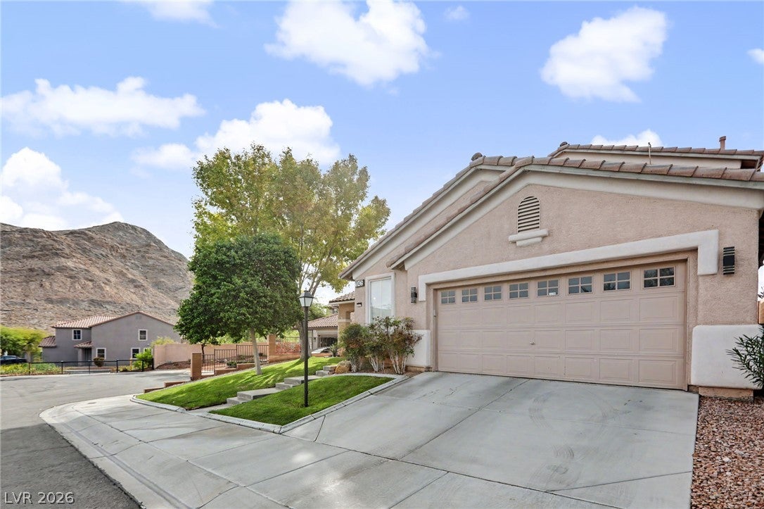 10405 Chimney Flat Court