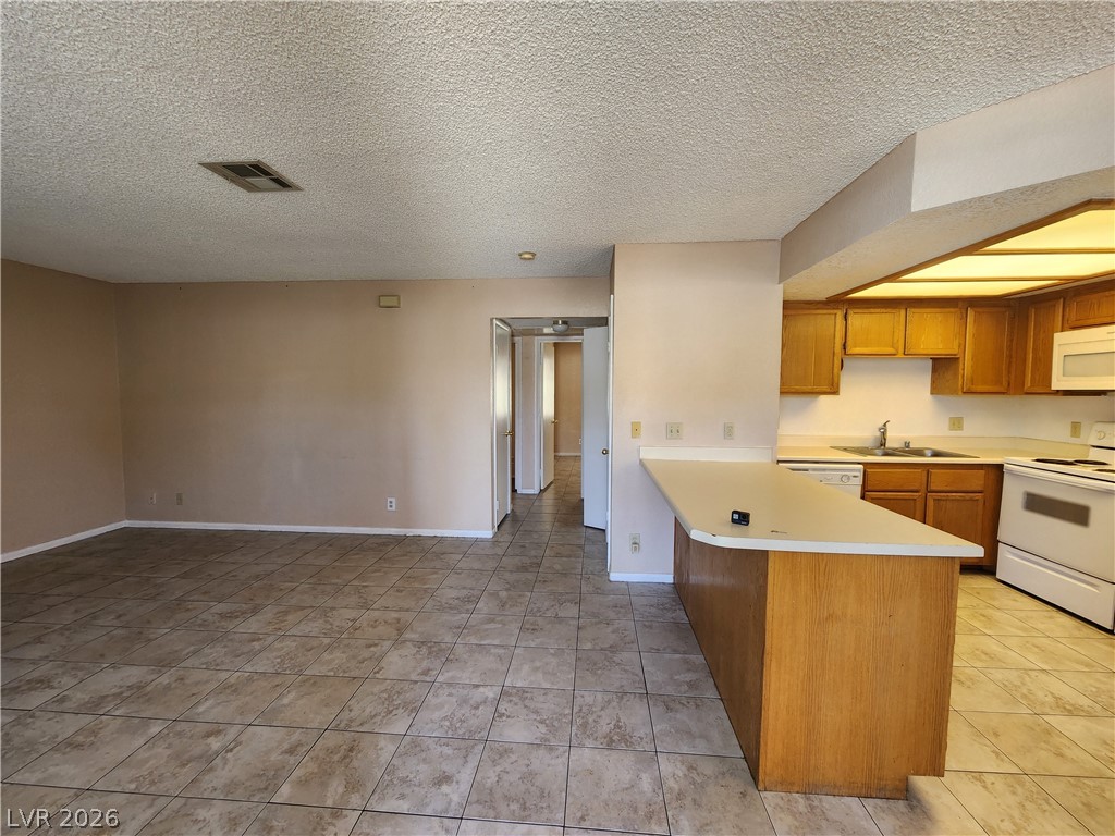 1412 Oak Rock Drive 102