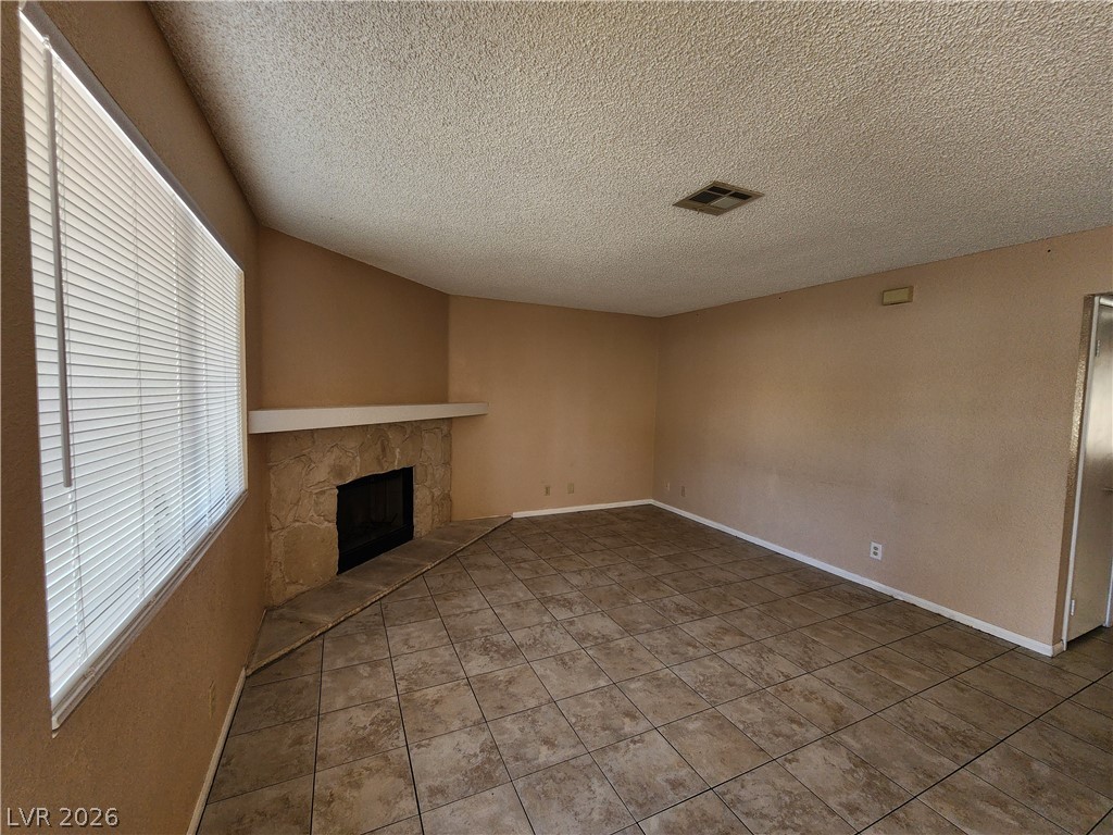 1412 Oak Rock Drive 102