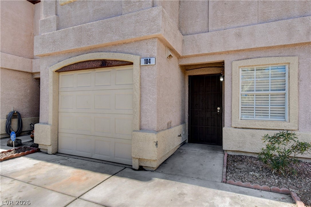 1925 Hodgenville Street 104