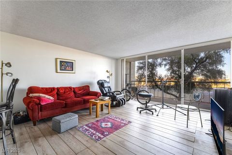 Active Adult 55 67 745 N Royal Crest Circle 115 Las Vegas NV 89169