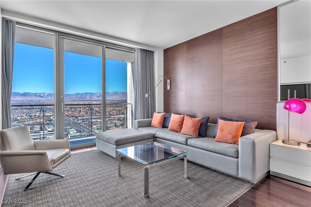 4381 W Flamingo Road 3819