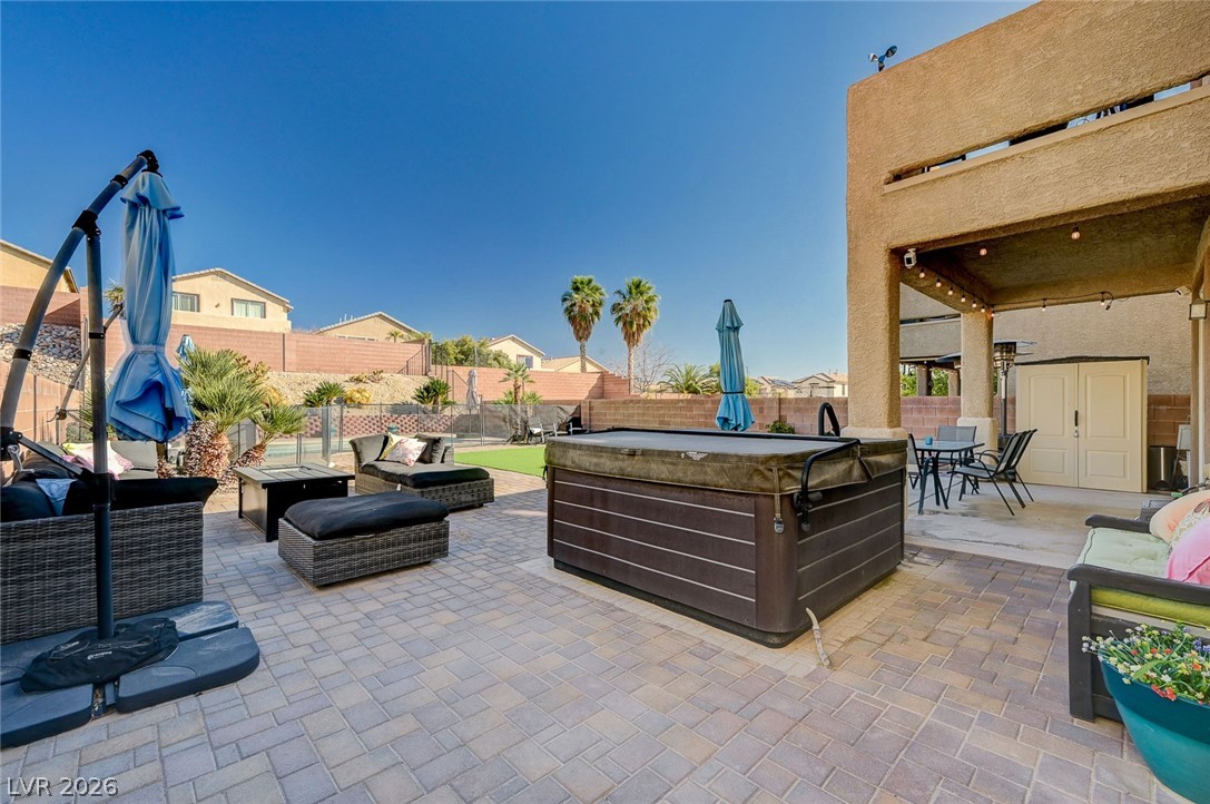 5038 Echo Shire Avenue