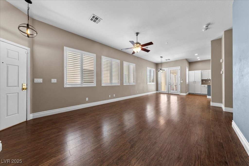 Las Vegas, Nevada 89149, United States, 3 Bedrooms Bedrooms, ,2 BathroomsBathrooms,Residential,Pending,254127