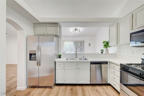 Equestrian 115 5131 Keswick Road North Las Vegas NV 89031