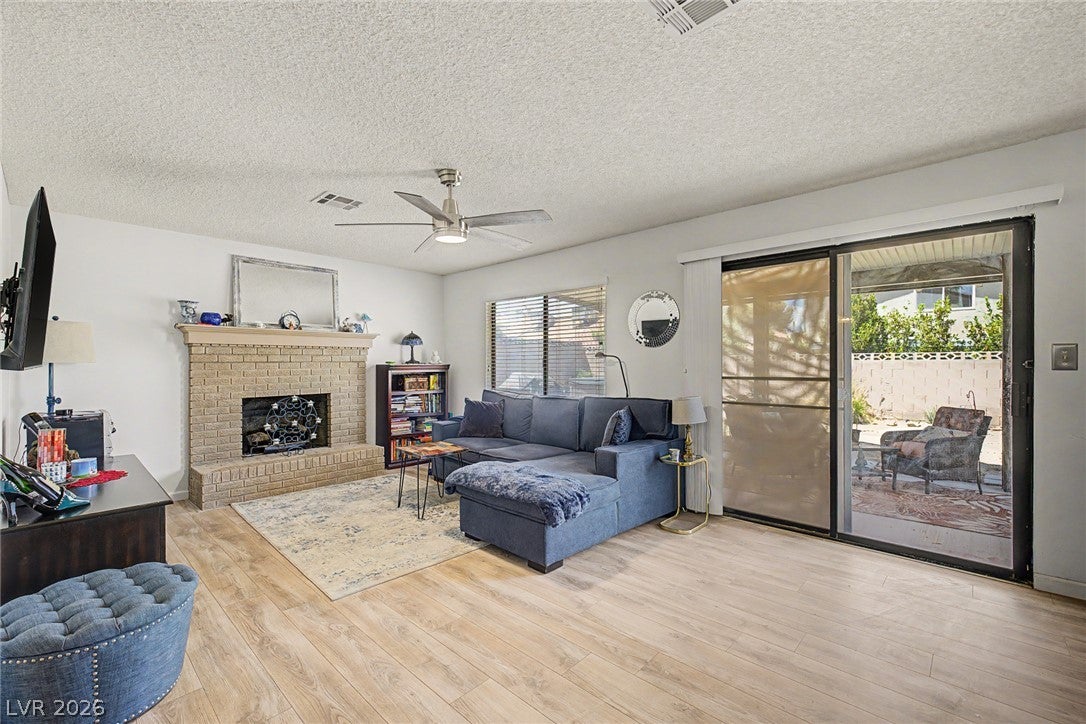 4472 Lindenhurst Lane