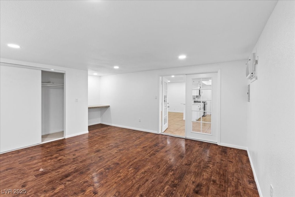 Las Vegas, Nevada 89122, United States, 4 Bedrooms Bedrooms, ,3 BathroomsBathrooms,Residential,Active,254967