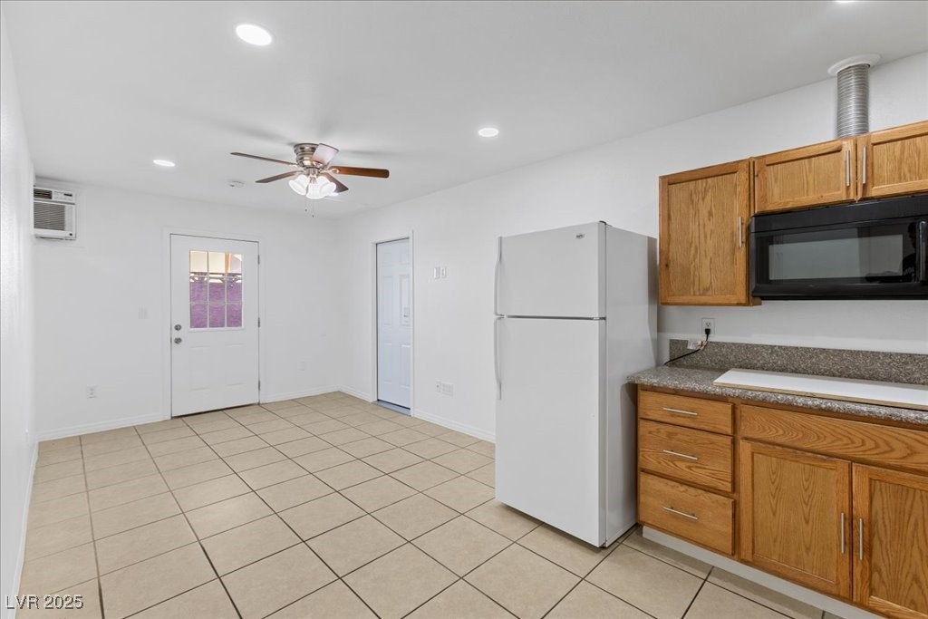 Las Vegas, Nevada 89122, United States, 4 Bedrooms Bedrooms, ,3 BathroomsBathrooms,Residential,Active,254967