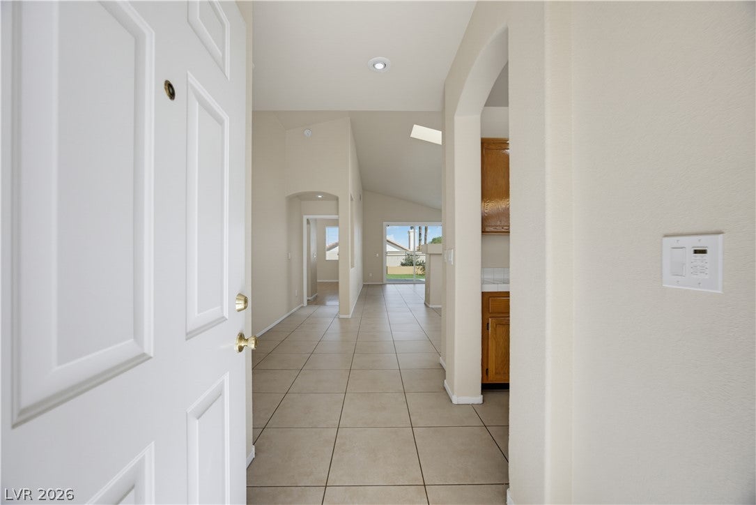 1904 Betsy Ross Drive