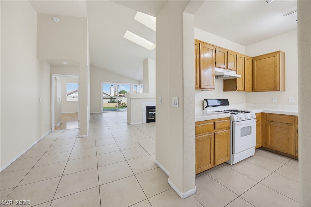 1904 Betsy Ross Drive