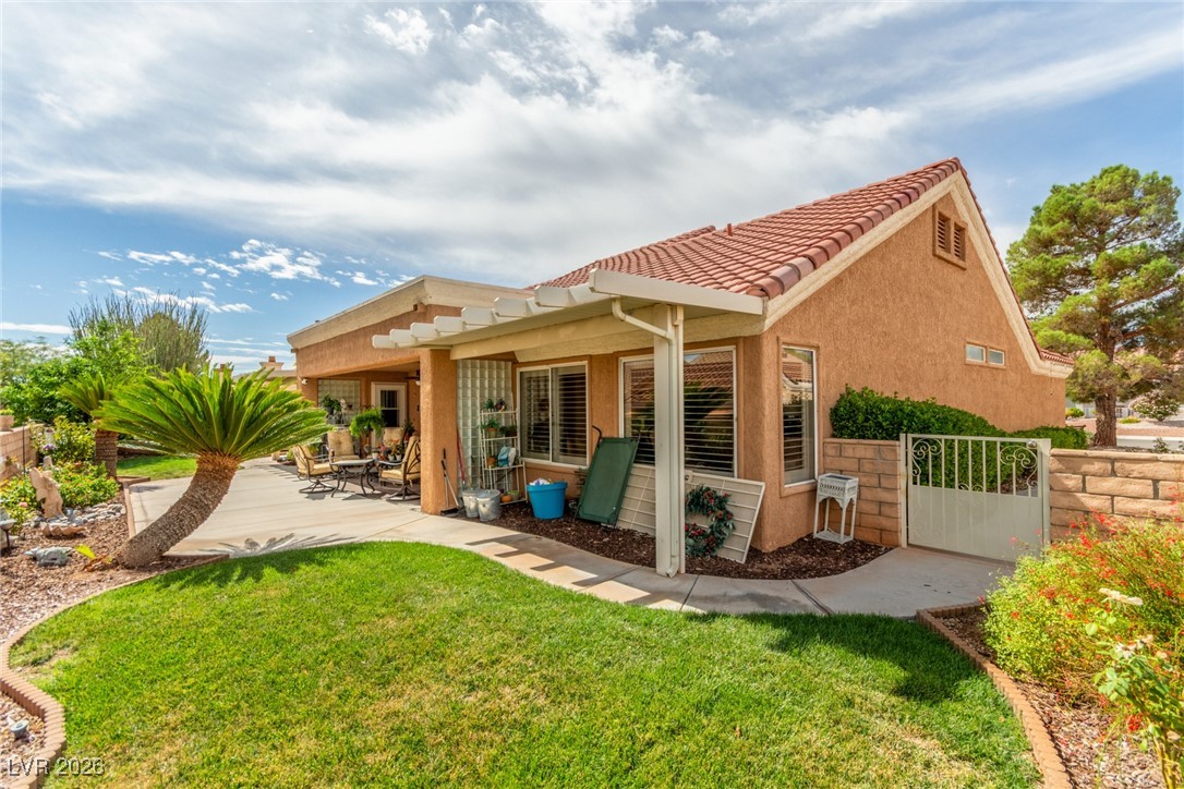 2456 Desert Glen Drive