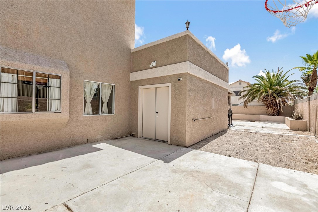 3721 Calumet Farm Circle