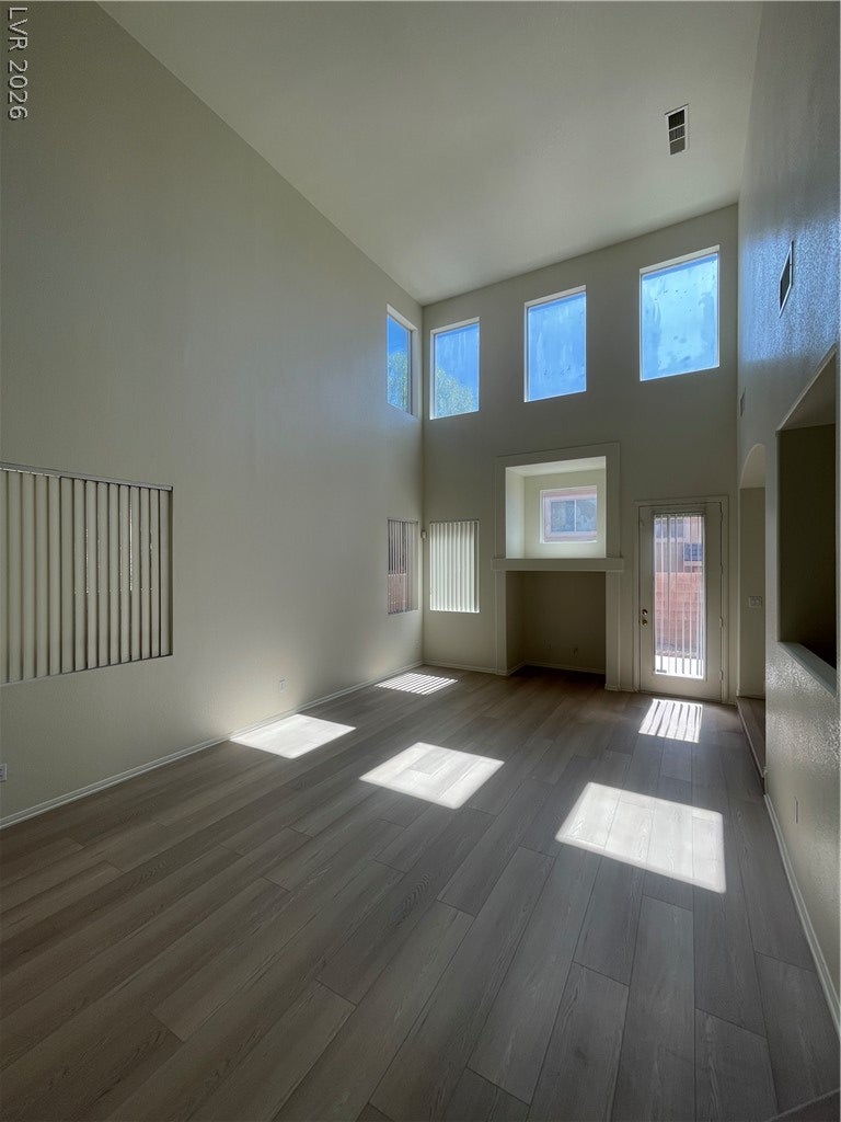 11049 ZAROD Road house