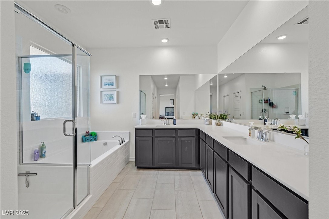 Henderson, Nevada 89015, United States, 3 Bedrooms Bedrooms, ,3 BathroomsBathrooms,Residential,Active,205591