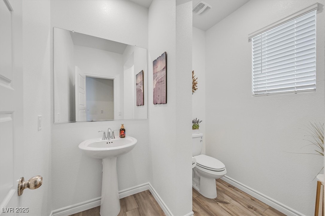 Henderson, Nevada 89015, United States, 3 Bedrooms Bedrooms, ,3 BathroomsBathrooms,Residential,Active,205591