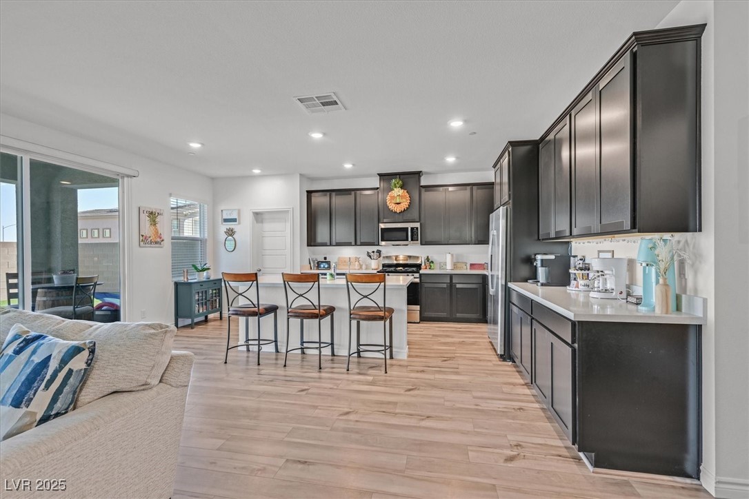 Henderson, Nevada 89015, United States, 3 Bedrooms Bedrooms, ,3 BathroomsBathrooms,Residential,Active,205591