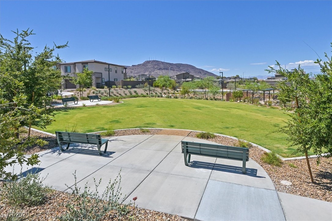 Henderson, Nevada 89015, United States, 3 Bedrooms Bedrooms, ,3 BathroomsBathrooms,Residential,Active,205591