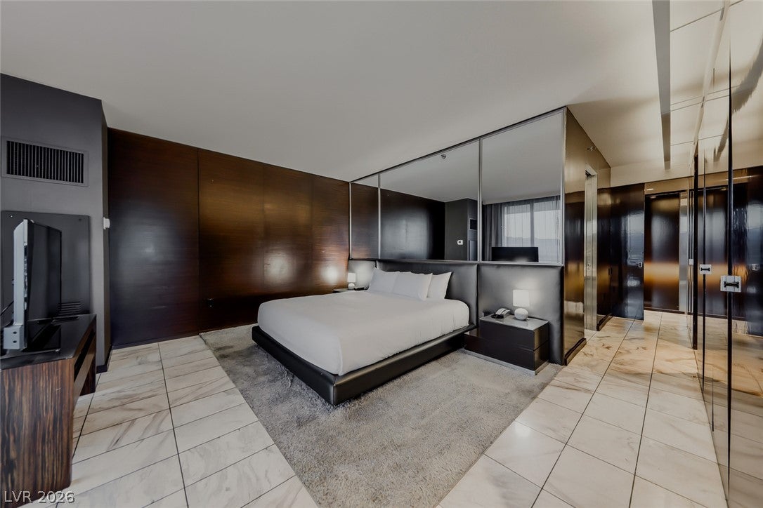 4381 W Flamingo Road 1221