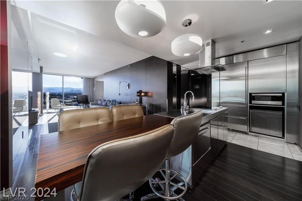 Photo of 4381 W Flamingo Road #1221, Las Vegas, NV 89103 (MLS # 2776768)