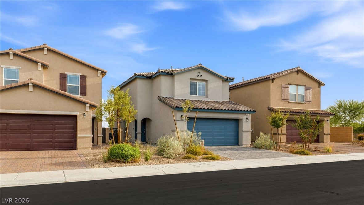 597 Juniper Rock Avenue
