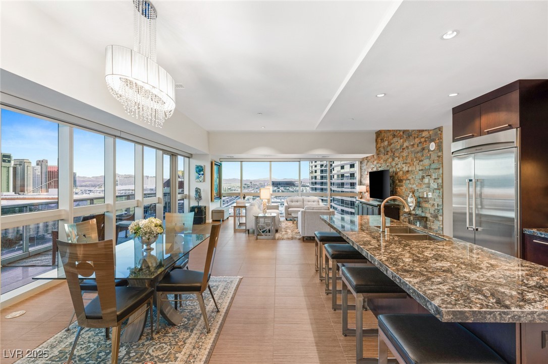 4471 DEAN MARTIN Drive 1707