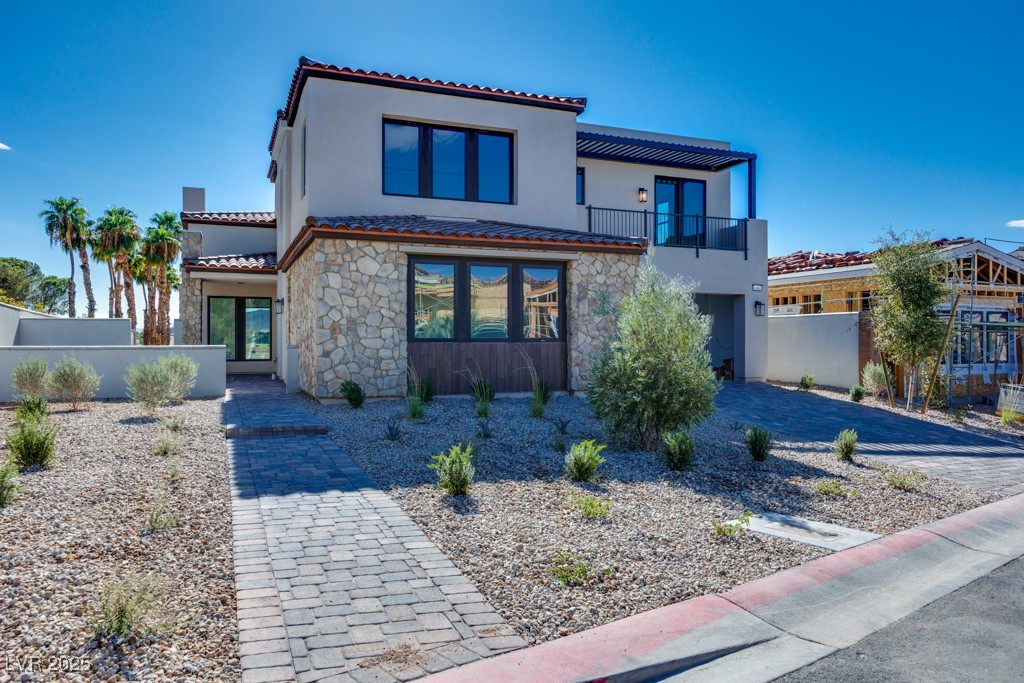 45 Bellissima Lago Court