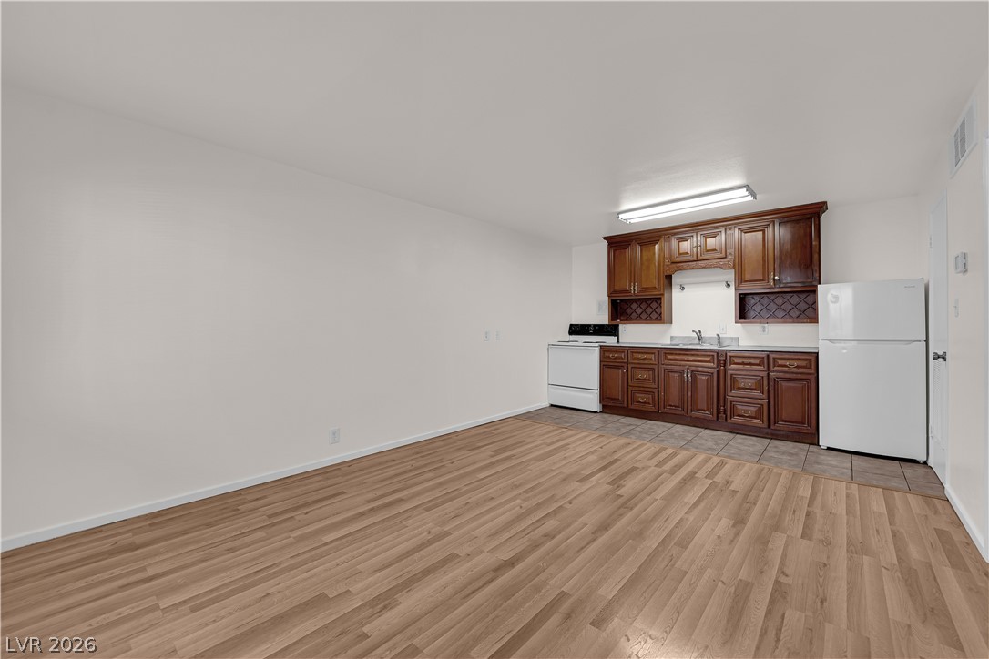 3726 Hazelwood Street 24