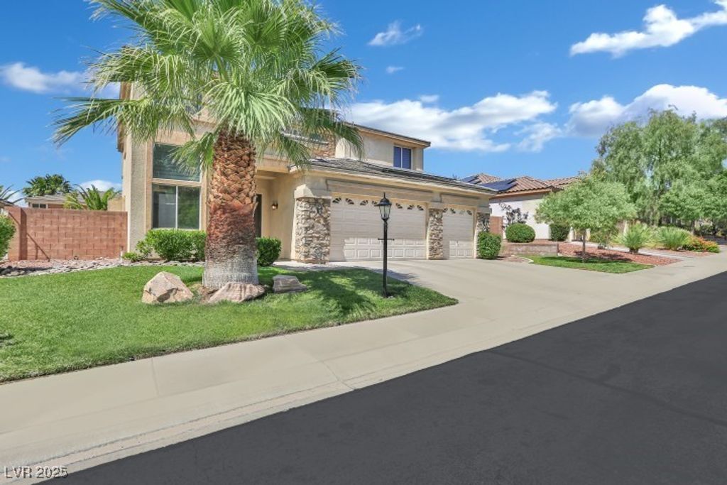 Photo of 2382 Sunburst View Street, Henderson, NV 89052 (MLS # 2736039)