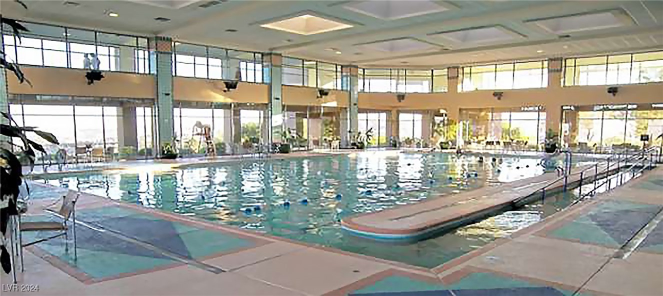 Henderson, Nevada 89052, United States, 2 Bedrooms Bedrooms, ,3 BathroomsBathrooms,Residential,Pending,28952