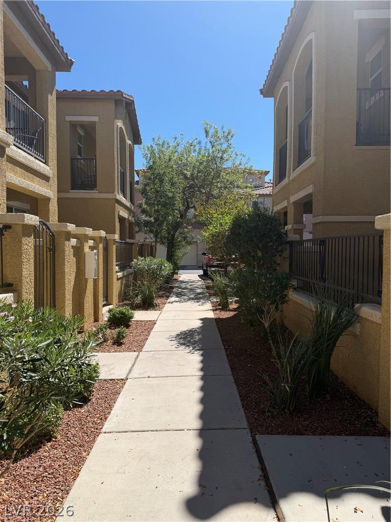 1525 Spiced Wine Avenue 5103