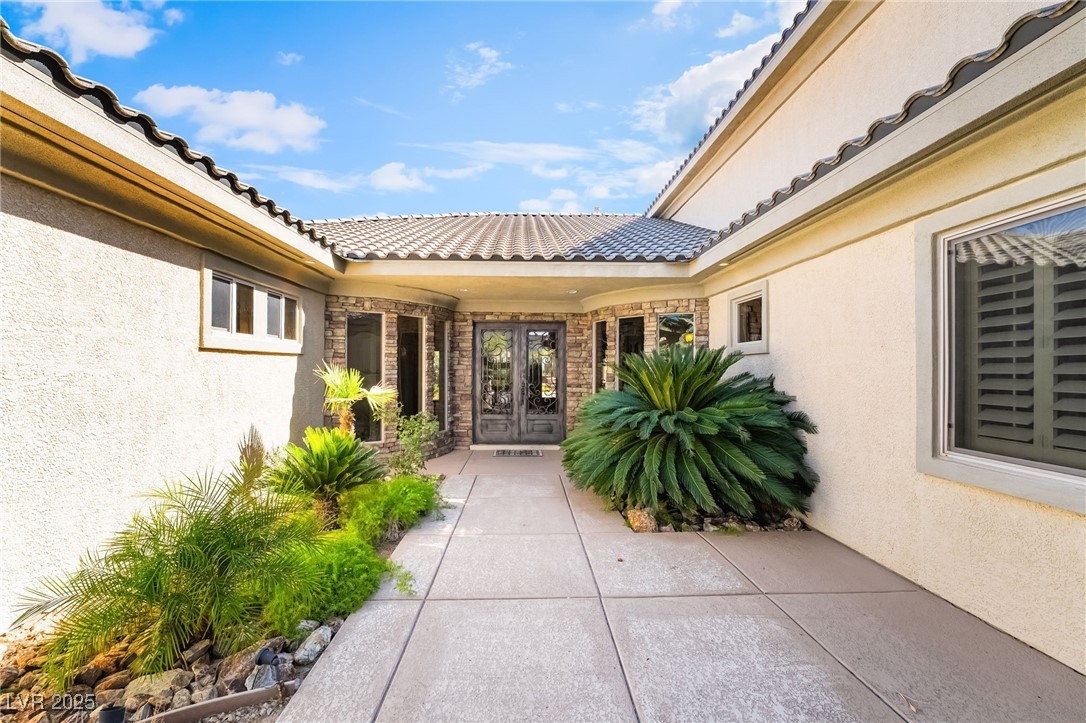 9190 Valerie Elaine Street