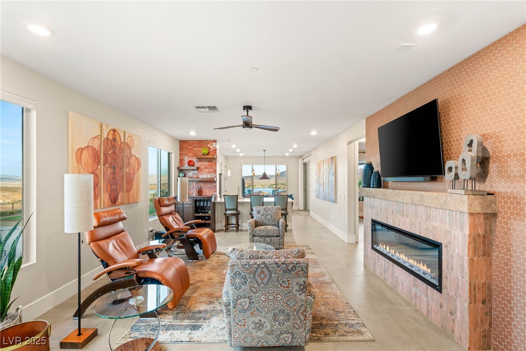 46 Lake Bluff Court, Henderson, Nevada image 4