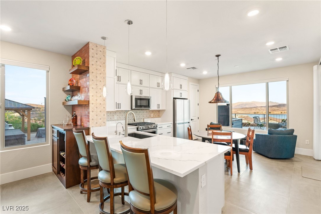 46 Lake Bluff Court, Henderson, Nevada image 8